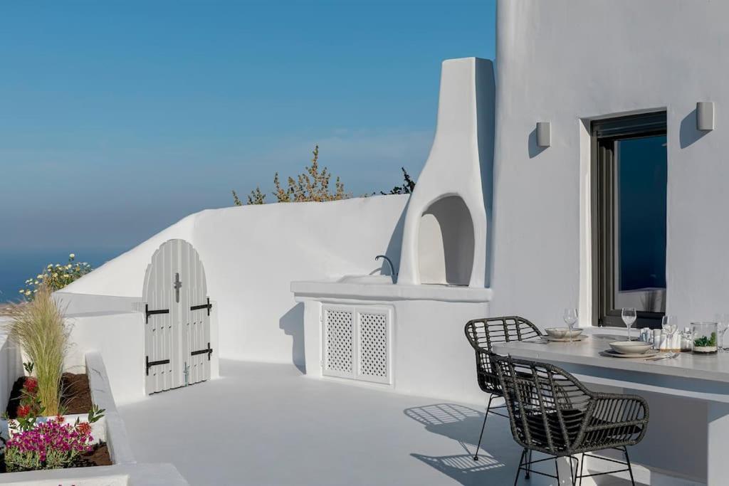 Aleanna Traditional Villa Fira Exteriér fotografie